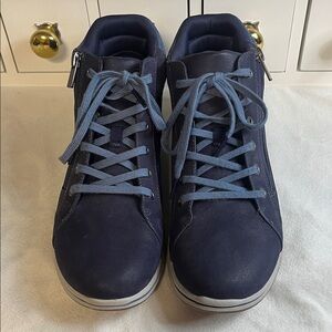 Clarks Dark Blue Women's Sneakers with Laces